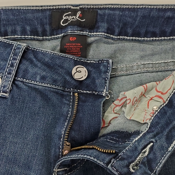 Earl jeans rhinestone bling capri jeans size 6 petite - Picture 9 of 14